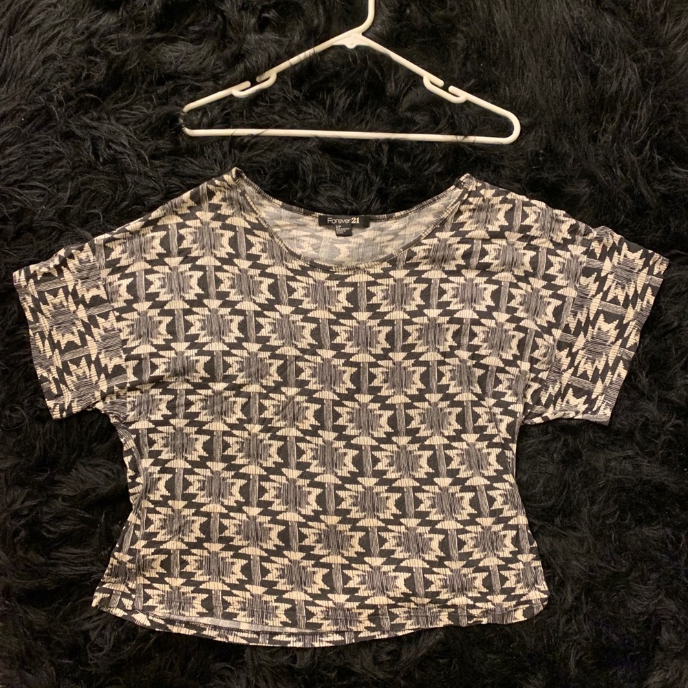 Patterned Crop Top - Picture 2 of 3